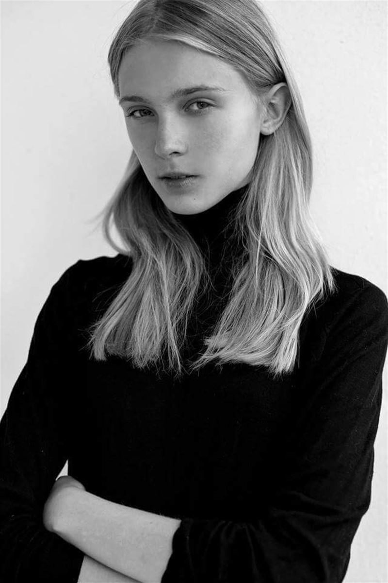 BRAVE MODELS - KAROLINA AGNIESZKA DOMINIAK