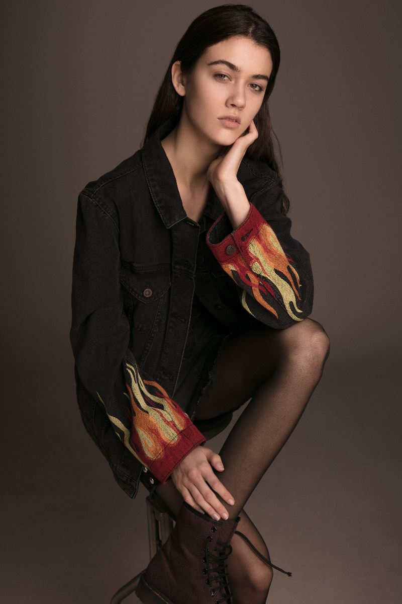 BRAVE MODELS ASHLEY FLOWERS