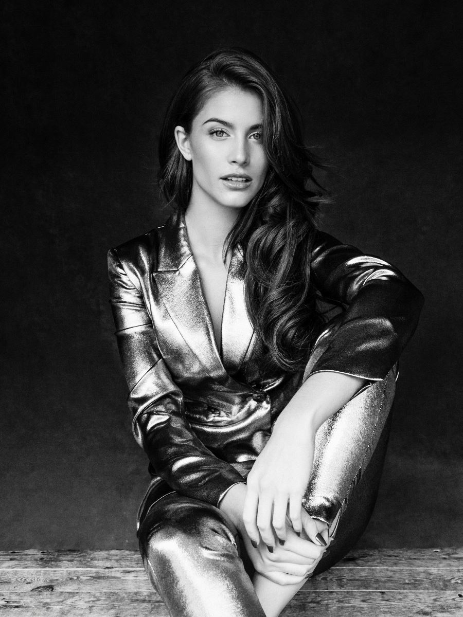 BRAVE MODELS - DESIRE CORDERO