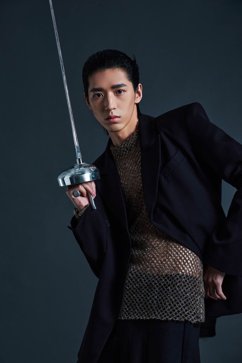 BRAVE MODELS - HONG ZHOU